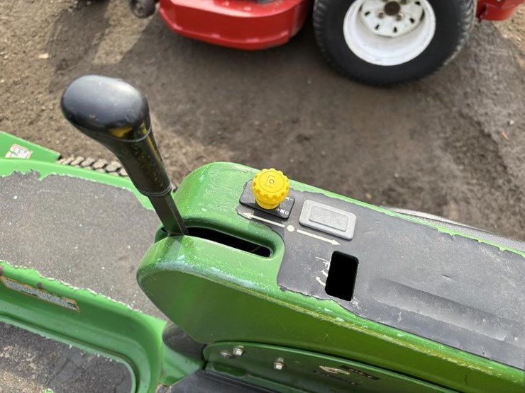 2010-john-deere-2010-image-17