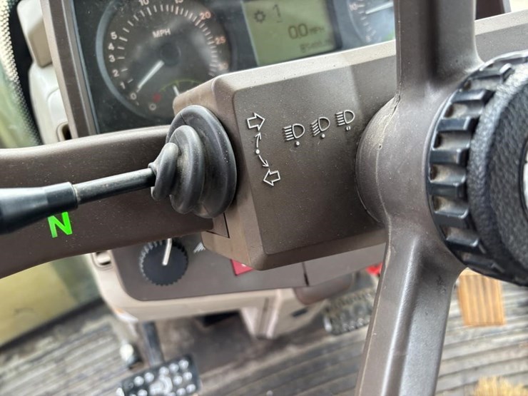 2003-john-deere-7220-image-23