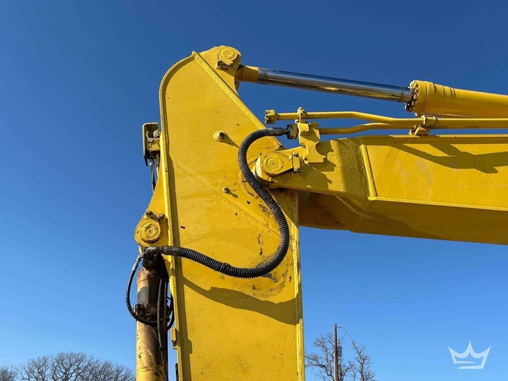 2013-komatsu-pc210-image-24