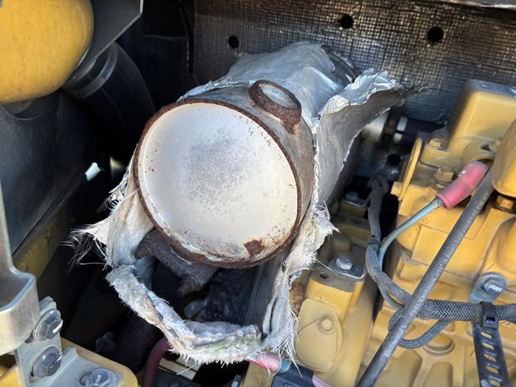 2018-caterpillar-303-image-51