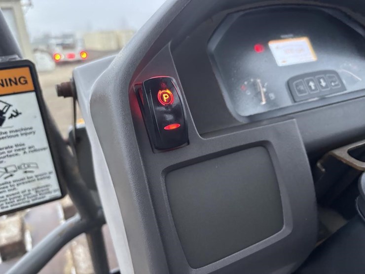 2013-volvo-sd75-image-23