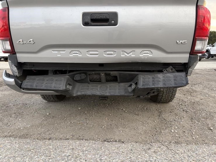 2020-toyota-tacoma-image-29