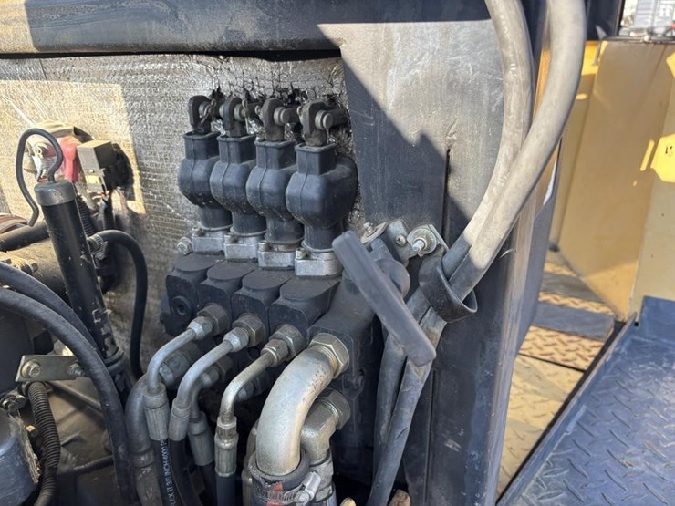 2008-lift-king-lk6m22-image-47