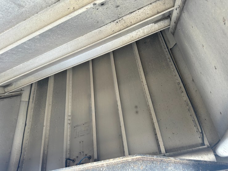 2016-timpte-hopper-bottom-image-36