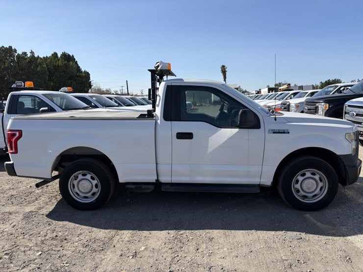 2015-ford-f150-image-8