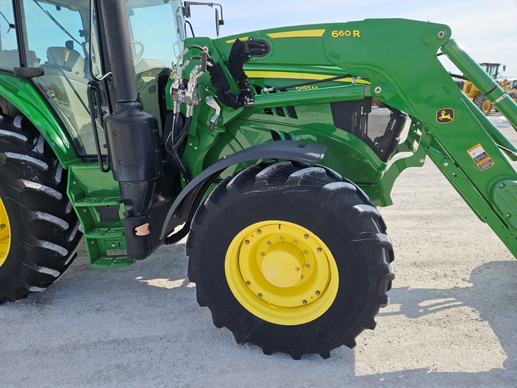 2020-john-deere-6145m-image-21