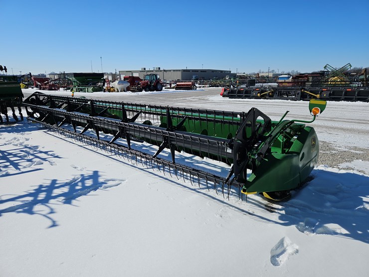 2014-john-deere-630f-image-13