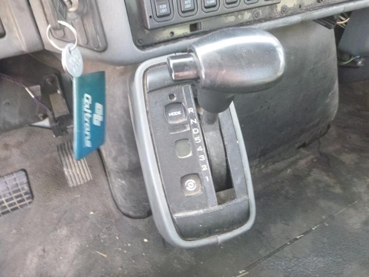 2004-international-7400-image-11