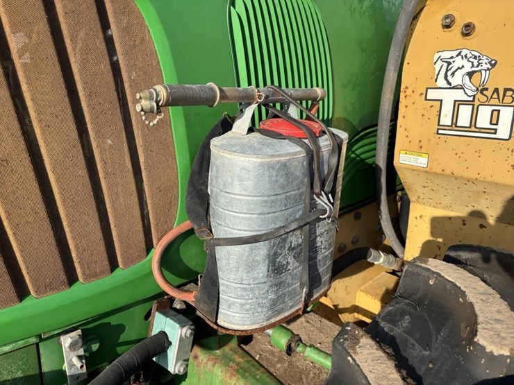 2005-john-deere-7220-image-41