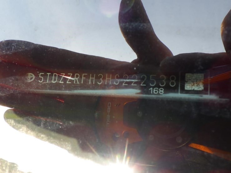 2017-toyota-highlander-image-15