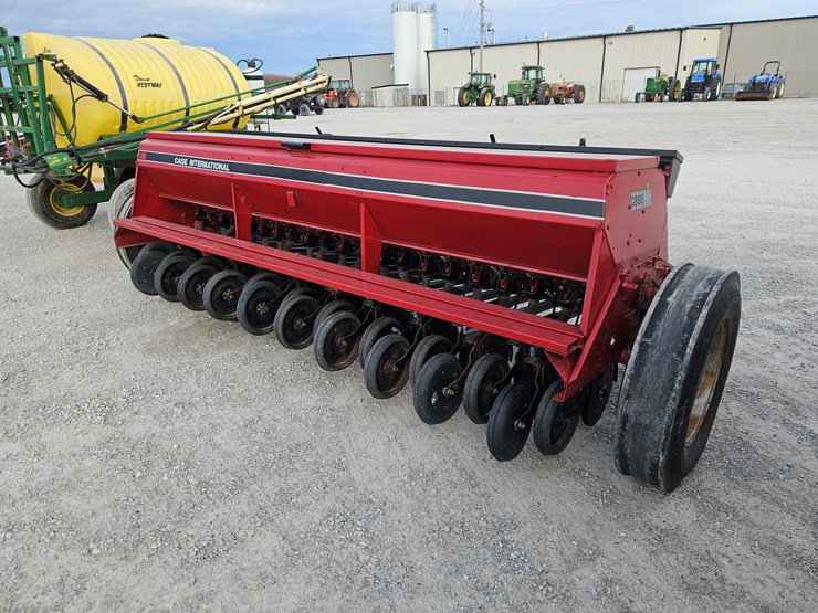 case-ih-5100-image-7