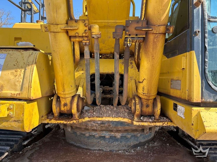 2016-komatsu-pc360lc-11-hydraulic-excavator-image-24