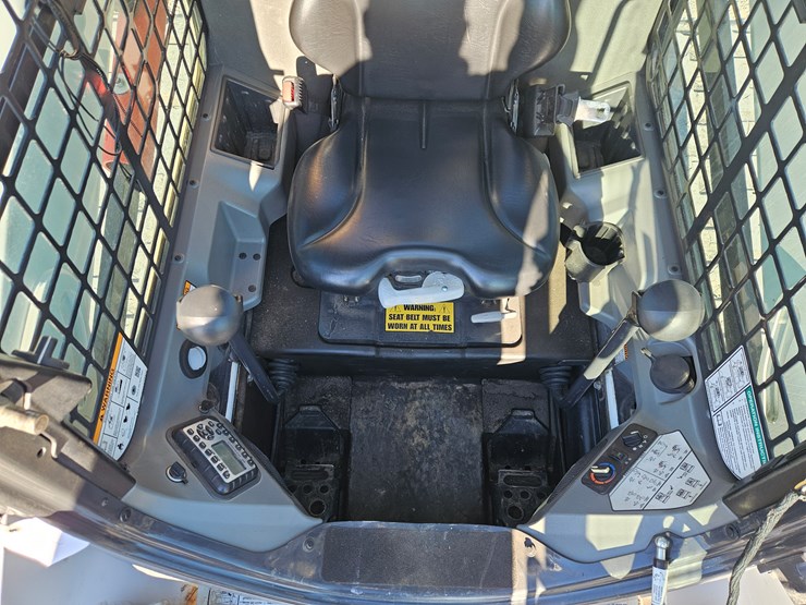 2019-bobcat-t595-image-9