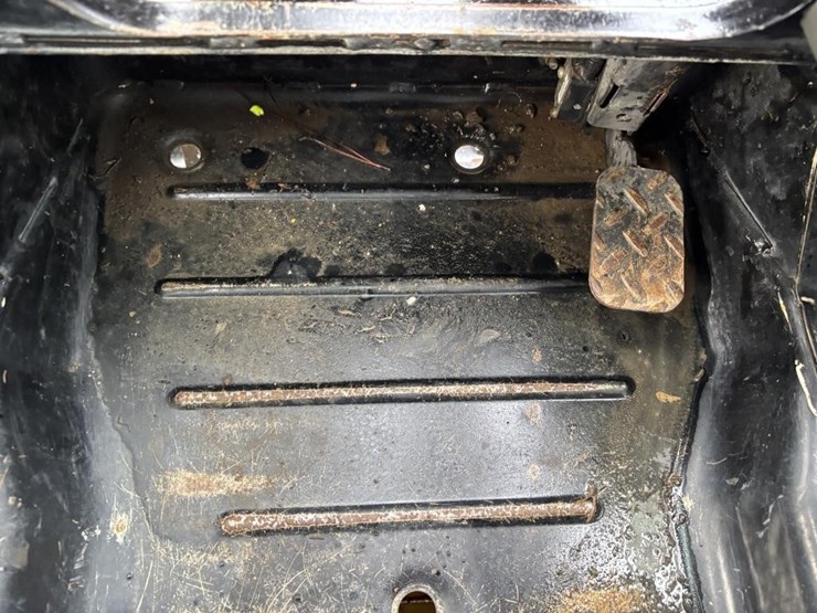 2018-caterpillar-226d-image-31