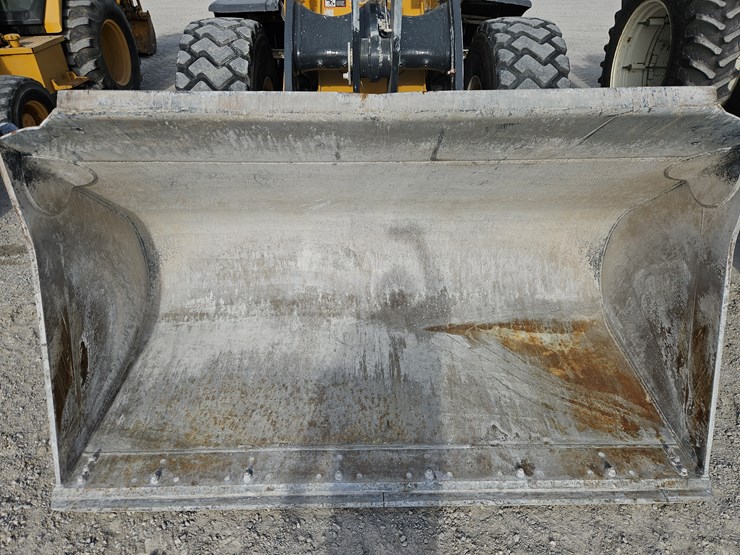 2022-deere-624p-image-3