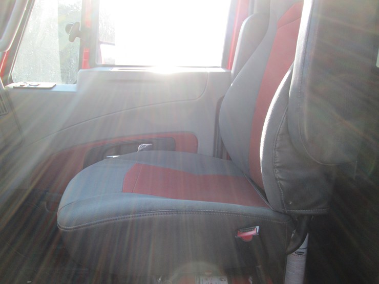 2017-international-prostar-image-32