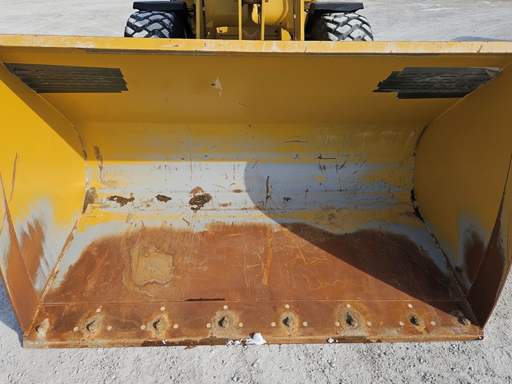 2023-caterpillar-926m-image-3