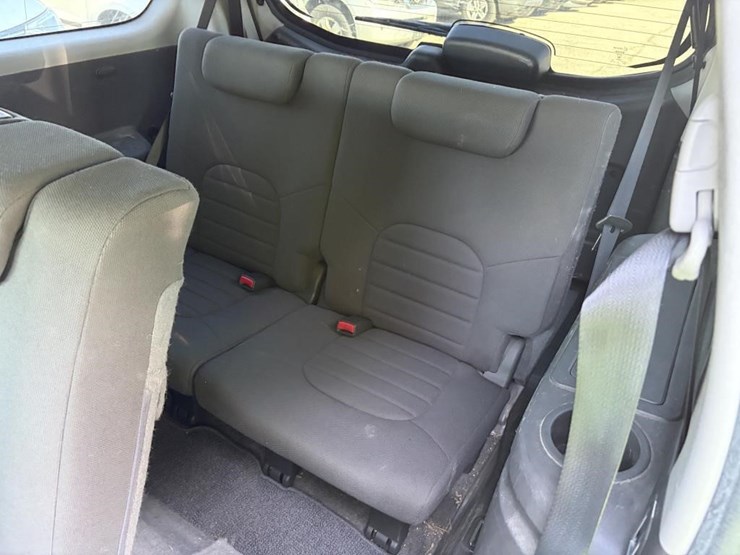 2012-nissan-pathfinder-image-21
