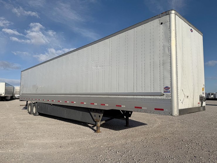 2022-utility-4000d-x-image-1