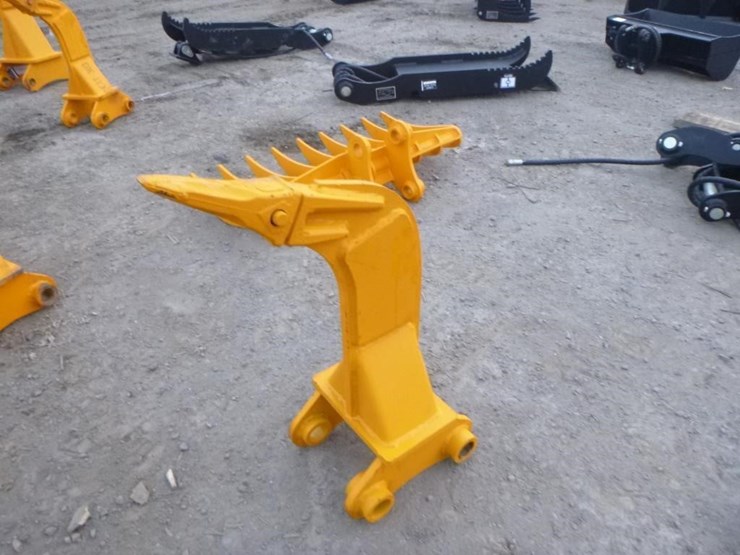 caterpillar-303-image-1