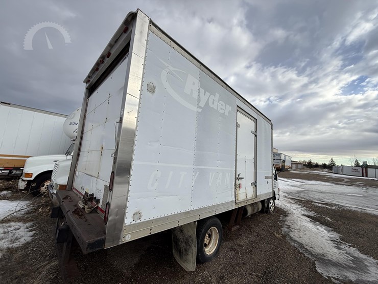 1998-isuzu-npr-image-14