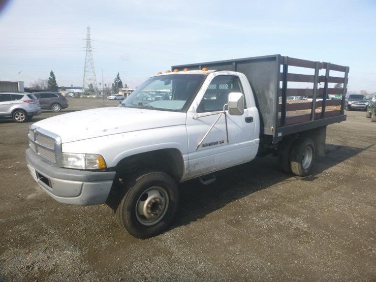 1996-dodge-3500-image-1