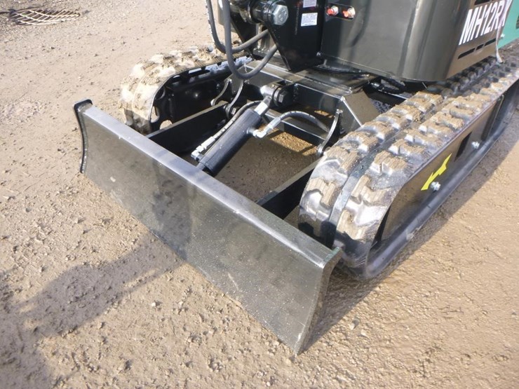 agt-mh12rx-hydraulic-excavator-image-15