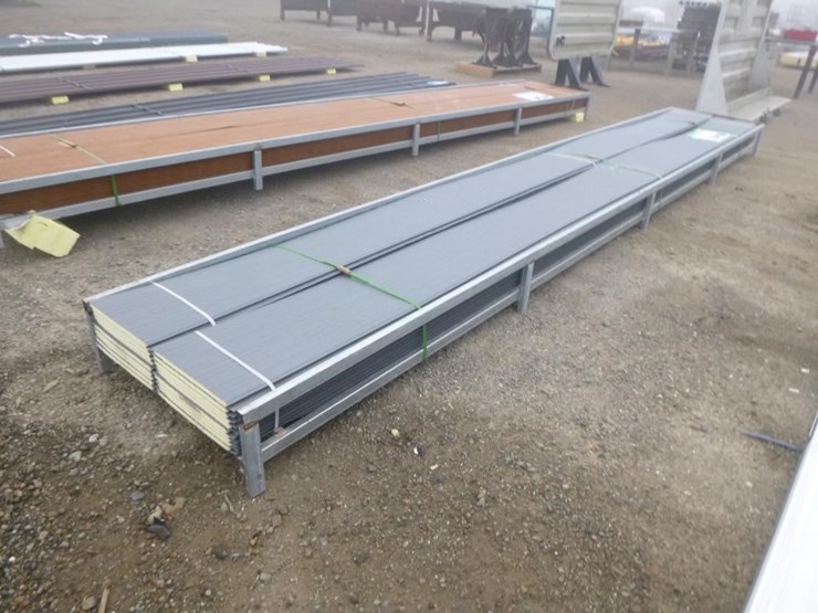 polyurethane-insulated-metal-panels-image-1