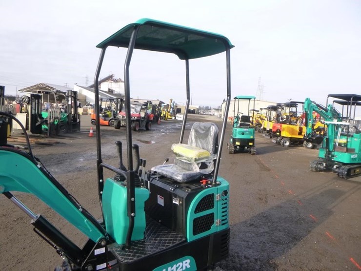 agt-qh12r-hydraulic-excavator-image-18