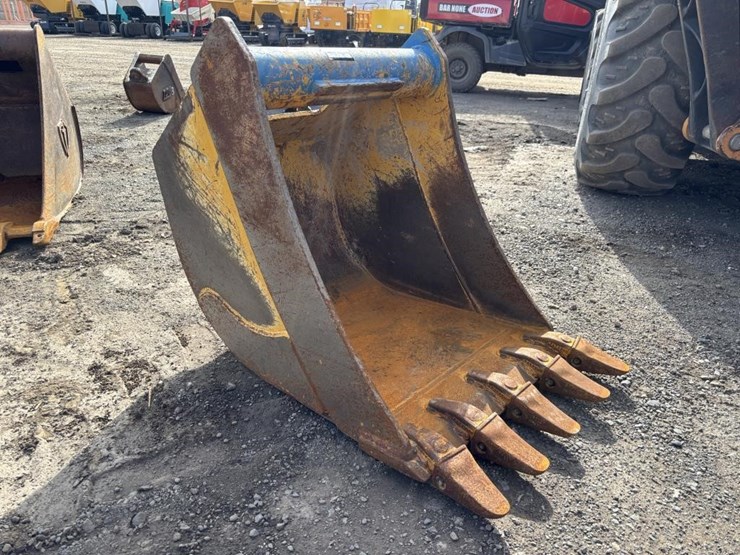 john-deere-24-image-2