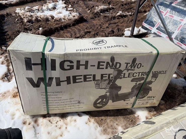 2025-sdlanch-irev-electric-tricycle-image-1