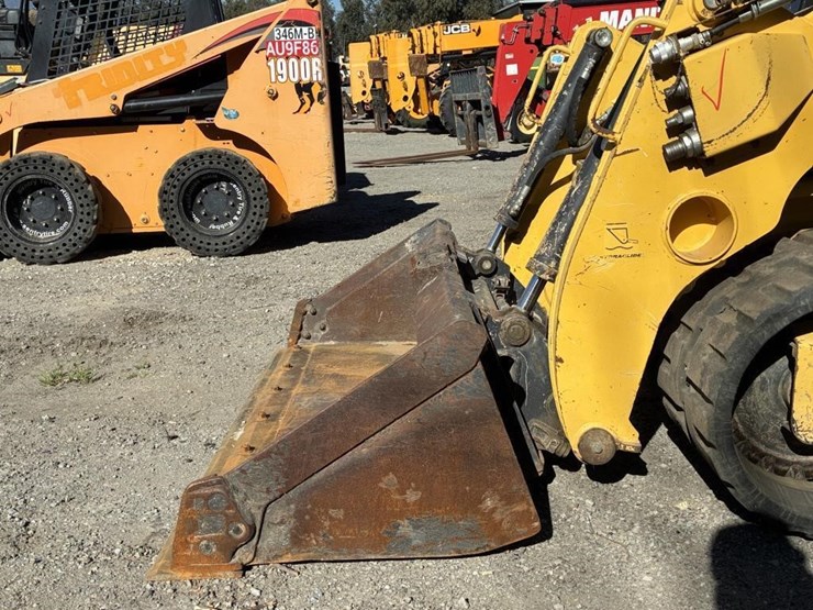 2018-yanmar-t210-image-5