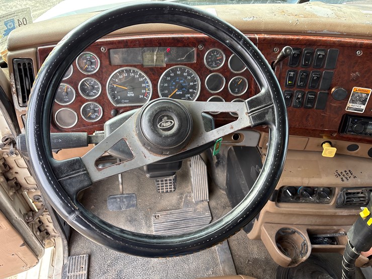 #31986-•-2007-mack-cv713-dump-truck-image-13