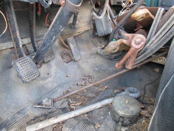 1974-ford-f700-image-21