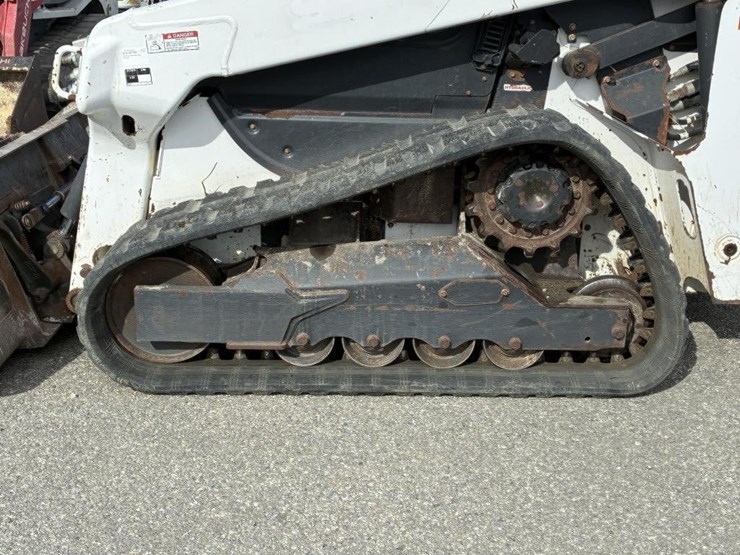 2021-bobcat-t64-image-10