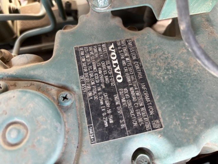 2013-volvo-sd75-image-45