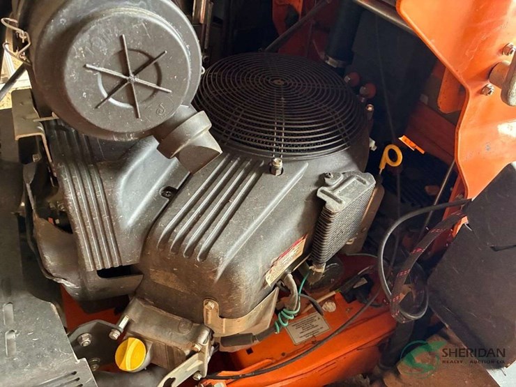 scag-stand-on-zero-turn-61"-mowing-deck-showing-1152-hours-image-10