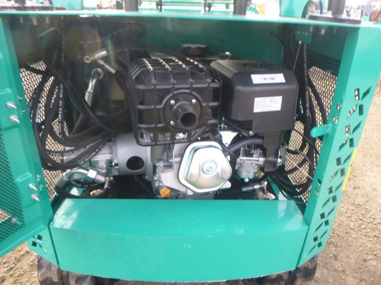 agt-mx12rx-hydraulic-excavator-image-24