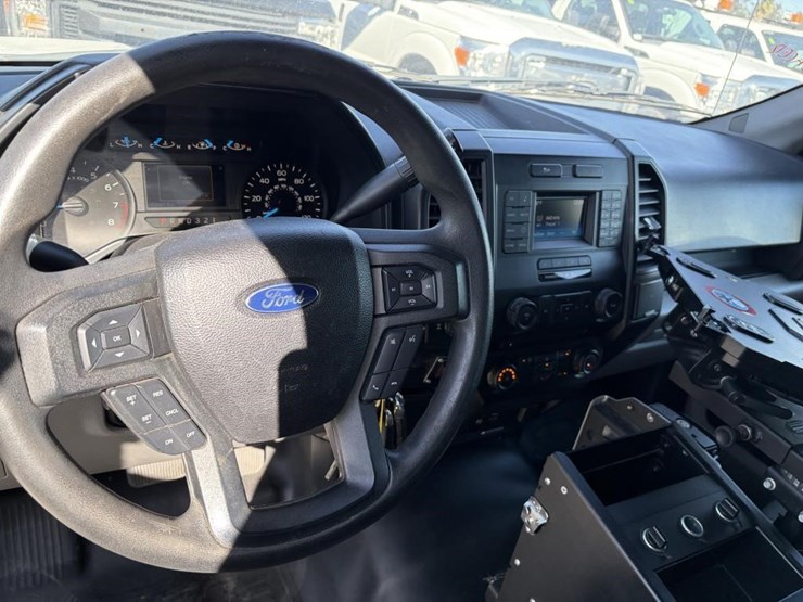 2015-ford-f150-image-10