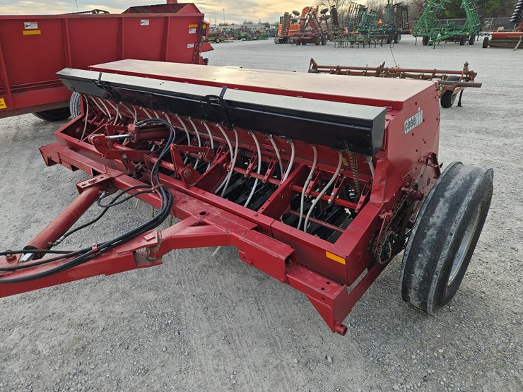 case-ih-5100-image-11