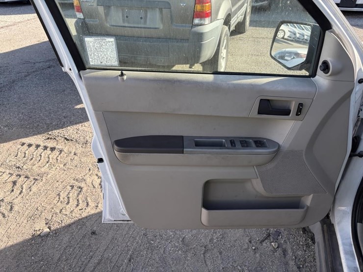 2008-ford-escape-hybrid-image-9