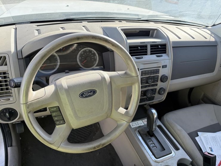 2008-ford-escape-hybrid-image-10