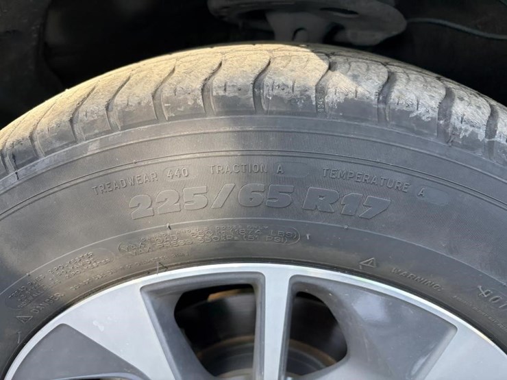 2018-toyota-rav4-image-25