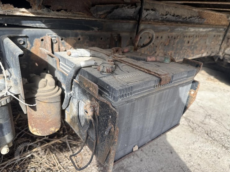 2000-isuzu-npr-image-26