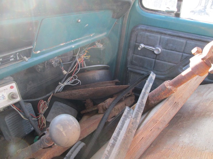 1974-ford-f700-image-27