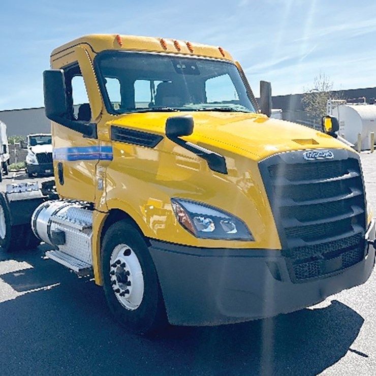 2022 FREIGHTLINER CASCADIA 126