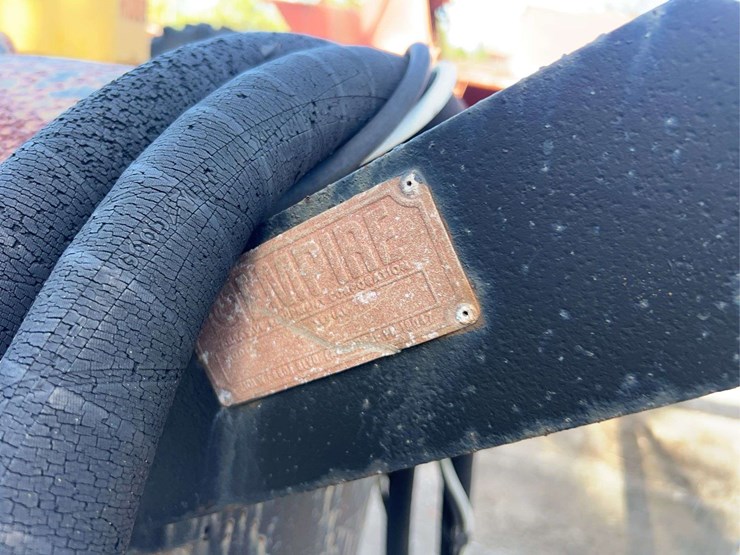 mobile-sand-blaster-and-rack-image-15