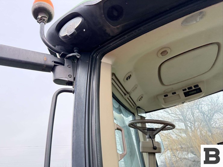 john-deere-8345r-image-57