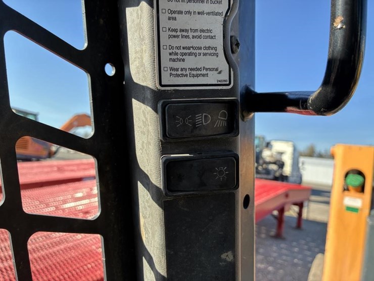 2019-manitou-1900r-image-12