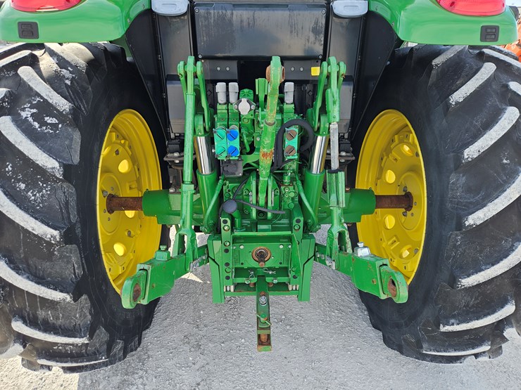 2020-john-deere-6145m-image-18